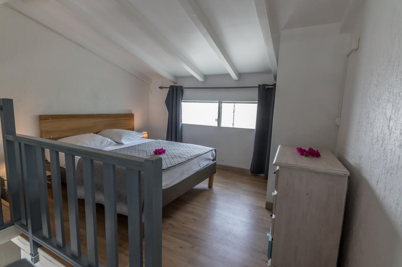 Ferienwohnung Superbe Studio En Duplex, Vue Sur Mer Et Piscine Le Gosier  Exterior foto