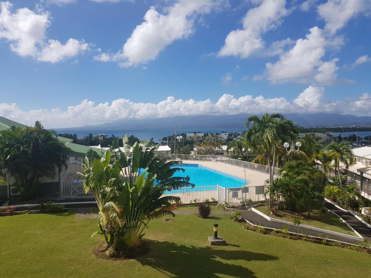 Ferienwohnung Superbe Studio En Duplex, Vue Sur Mer Et Piscine Le Gosier  Exterior foto